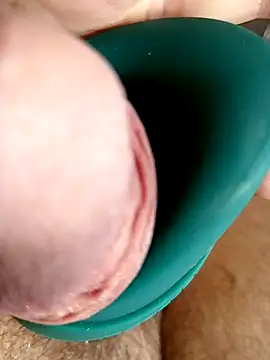 Snapshot of Durovoglioso2 chatting on 03/02/25, 02:43 Durovoglioso2 online show from 03/02/25, 02:43