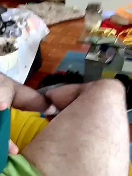 Snapshot of Durovoglioso2 chatting on 03/08/25, 03:13 Durovoglioso2 online show from 03/08/25, 03:13