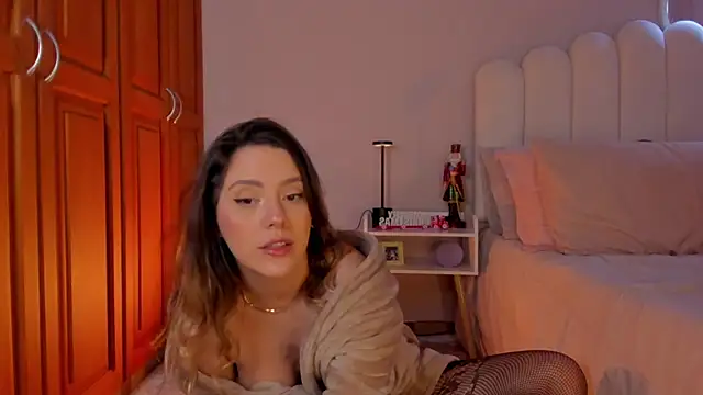 martinaaricci online show from 12/04/25, 02:15