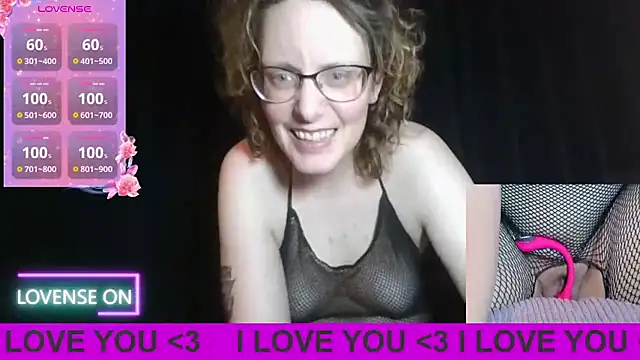 Snapshot of PernillaGirl chatting on 03/18/26, 07:50 PernillaGirl online show from 03/18/26, 07:50
