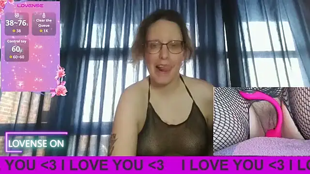 Snapshot of PernillaGirl chatting on 04/12/26, 04:23 PernillaGirl online show from 04/12/26, 04:23