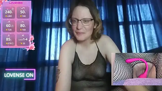 Snapshot of PernillaGirl chatting on 05/07/26, 06:24 PernillaGirl online show from 05/07/26, 06:24