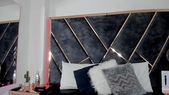 Snapshot of ChloeConnorr chatting on 01/21/25, 12:15 ChloeConnorr online show from 01/21/25, 12:15