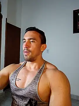 Snapshot of jhay-crux chatting on 05/22/26, 12:44 jhay-crux online show from 05/22/26, 12:44