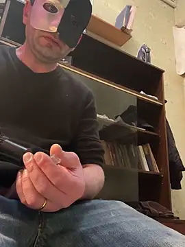 Snapshot of Ariel_Ari chatting on 01/09/25, 01:18 Ariel Ari online show from 01/09/25, 01:18