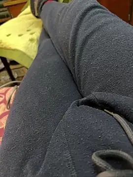 Snapshot of Ariel_Ari chatting on 02/27/25, 06:20 Ariel Ari online show from 02/27/25, 06:20