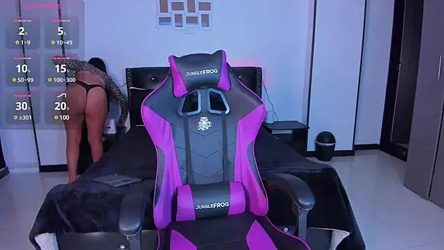 Snapshot of Meghan_As chatting on 02/11/25, 10:37 Meghan As online show from 02/11/25, 10:37