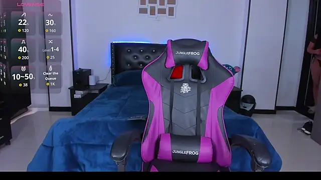 Snapshot of Meghan_As chatting on 09/17/25, 03:14 Meghan As online show from 09/17/25, 03:14