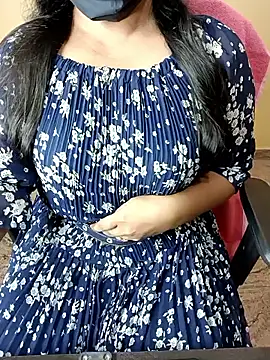 Snapshot of Adwithaa chatting on 01/10/26, 06:15 Adwithaa online show from 01/10/26, 06:15