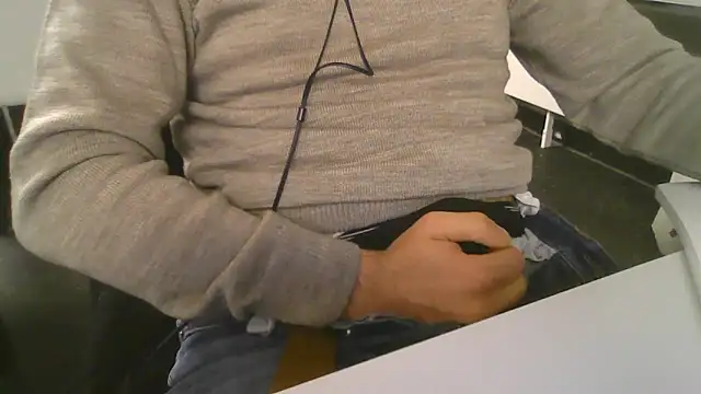 Snapshot of HornyBoy__2004 chatting on 02/26/25, 06:54 HornyBoy 2004 online show from 02/26/25, 06:54