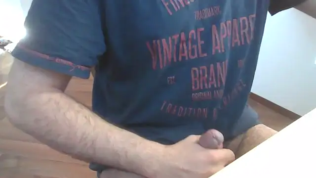 Snapshot of HornyBoy__2004 chatting on 03/03/25, 12:58 HornyBoy 2004 online show from 03/03/25, 12:58