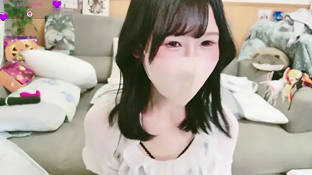 Conatsu online show from 10/24/25, 04:53