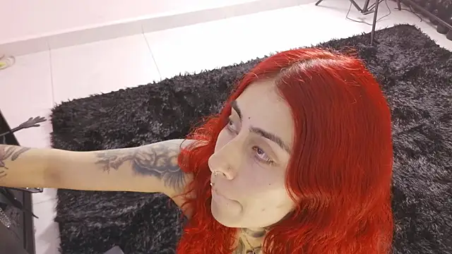 selene red  online show from 07/06/26, 01:35