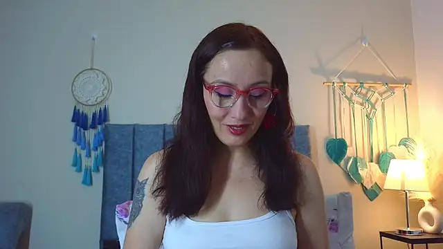 IberianMoonMK online show from 11/24/25, 05:23