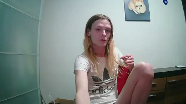 emma neko online show from 03/22/26, 08:34