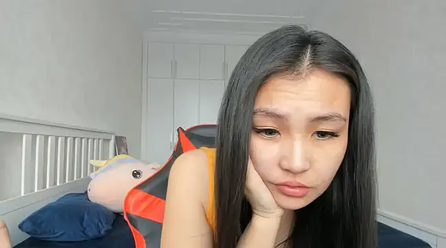 Missykitty01 online show from 03/18/25, 03:09