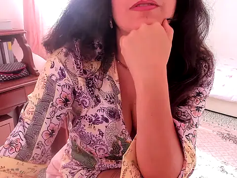 Snapshot of Evademarville chatting on 09/28/25, 09:58 Evademarville online show from 09/28/25, 09:58