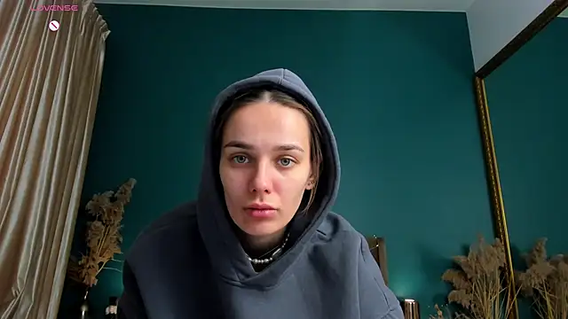 Snapshot of AprilWong chatting on 02/12/25, 06:08 AprilWong online show from 02/12/25, 06:08