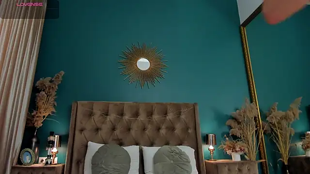 Snapshot of AprilWong chatting on 03/02/25, 12:22 AprilWong online show from 03/02/25, 12:22