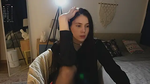 jennetdoll online show from 11/26/25, 05:36