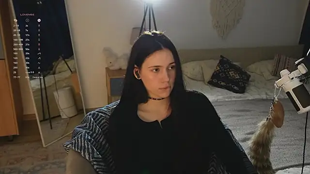 jennetdoll online show from 03/25/26, 06:36