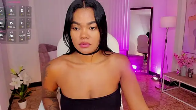 Snapshot of madisson_davon chatting on 03/11/25, 01:45 madisson davon online show from 03/11/25, 01:45