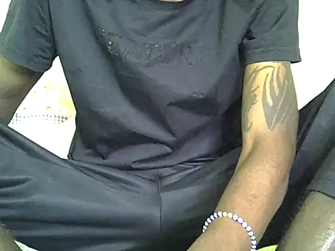 Delicious-D online show from 05/16/26, 06:32