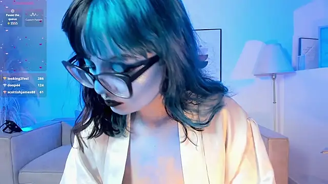 Snapshot of Sweet_Namii chatting on 11/20/25, 08:41 Sweet Namii online show from 11/20/25, 08:41