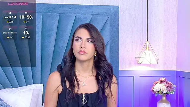 Snapshot of Camille_Torres chatting on 01/27/25, 12:05 Camille Torres online show from 01/27/25, 12:05