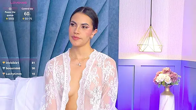 Snapshot of Camille_Torres chatting on 01/29/25, 01:27 Camille Torres online show from 01/29/25, 01:27