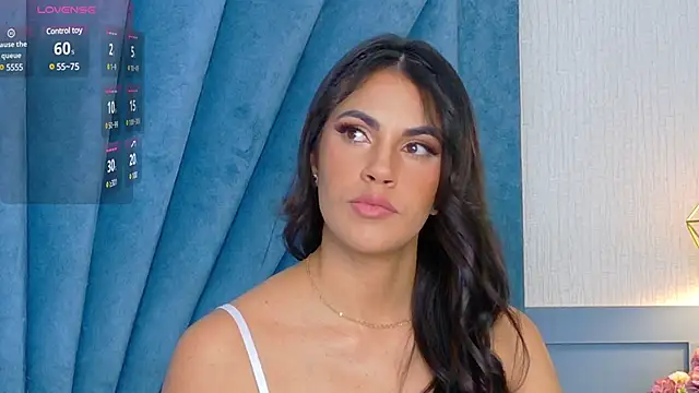 Snapshot of Camille_Torres chatting on 03/03/25, 11:11 Camille Torres online show from 03/03/25, 11:11