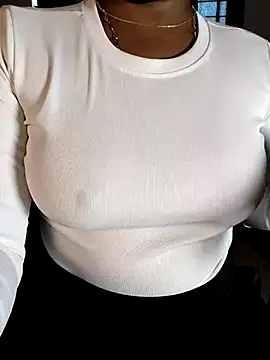 VR here 4U online show from 05/30/26, 08:22