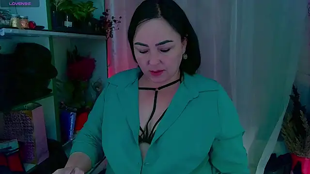 Snapshot of _Cloud_Atlas_ chatting on 02/12/25, 09:52 Cloud Atlas online show from 02/12/25, 09:52