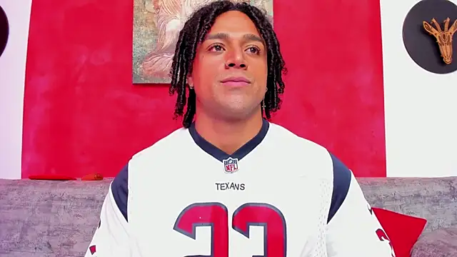 Snapshot of MikeEstevess chatting on 12/15/24, 12:38 MikeEstevess online show from 12/15/24, 12:38