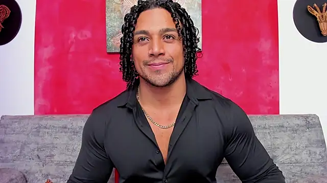 Snapshot of MikeEstevess chatting on 12/23/24, 03:29 MikeEstevess online show from 12/23/24, 03:29