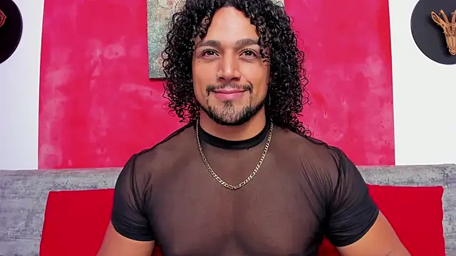 Snapshot of MikeEstevess chatting on 01/08/25, 02:25 MikeEstevess online show from 01/08/25, 02:25