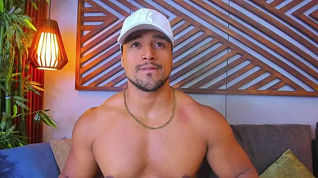 Snapshot of MikeEstevess chatting on 01/24/25, 09:49 MikeEstevess online show from 01/24/25, 09:49