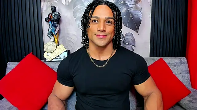 Snapshot of MikeEstevess chatting on 10/08/25, 01:53 MikeEstevess online show from 10/08/25, 01:53