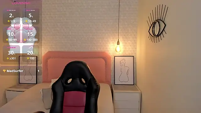 Kittytimberlake online show from 11/13/25, 12:37