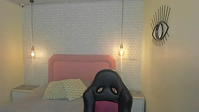 Kittytimberlake online show from 04/07/26, 12:49