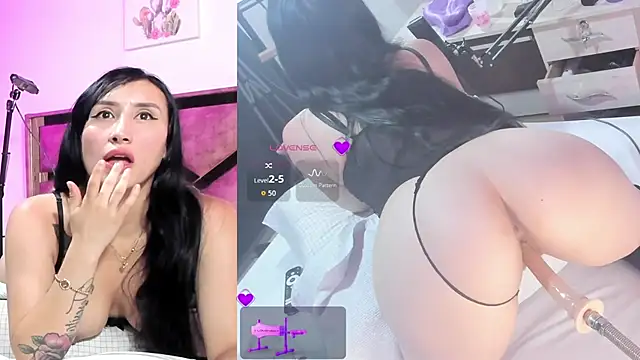 Snapshot of lili_moonn chatting on 10/22/25, 11:10 lili moonn online show from 10/22/25, 11:10