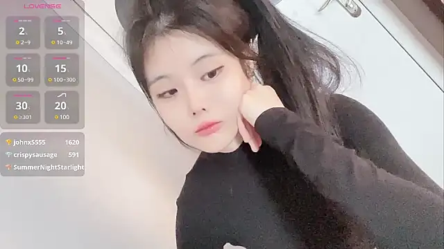 Qedgjwyz1 online show from 01/13/25, 12:41