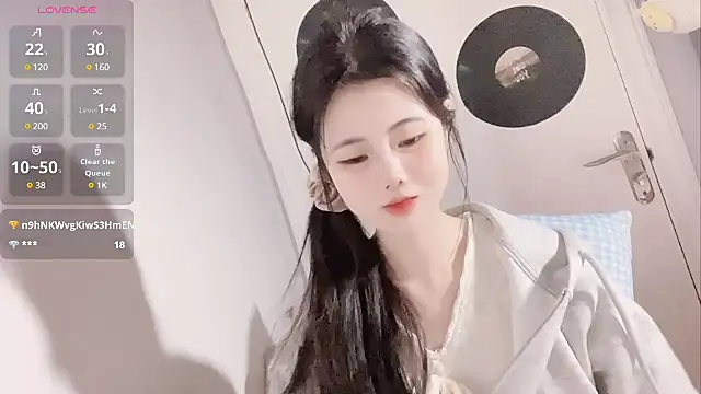 Qedgjwyz1 online show from 02/08/25, 02:16