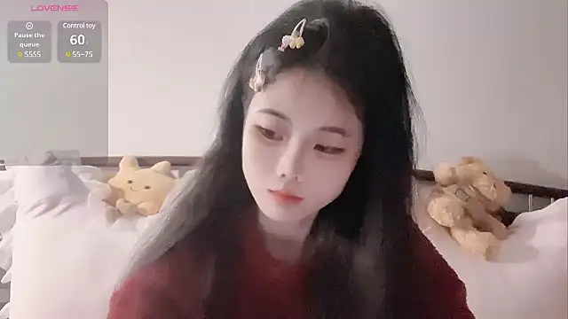 Qedgjwyz1 online show from 03/10/25, 12:04