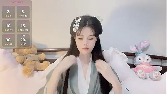 Qedgjwyz1 online show from 09/14/25, 12:15