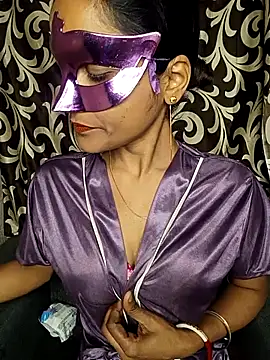 REVA DARLING online show from 01/12/26, 02:33