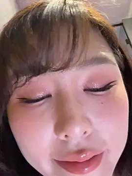 Momoever123456 online show from 06/19/26, 01:59
