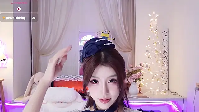 Momoever123456 online show from 07/18/26, 02:32