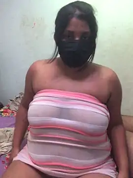 NOORA-GIRL online show from 03/10/25, 11:42