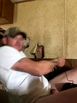 curvedcock8666 online show from 11/17/25, 04:24